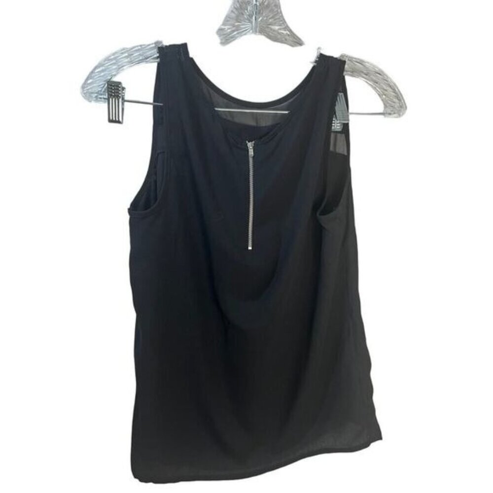 Forever 21 Zip Half‎ Placket Sleeveless Blouse Small NWOT